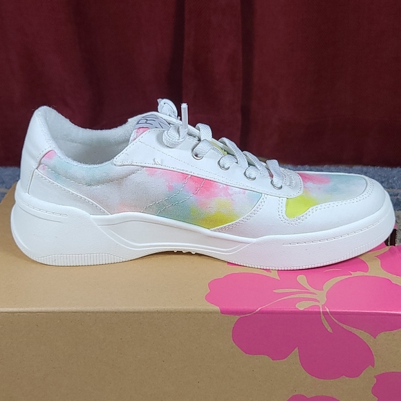 Roxy Harper Tie Lace-Up Sneakers - Picture 2 of 5